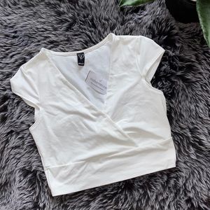 NWT White Crop V Neck Tee